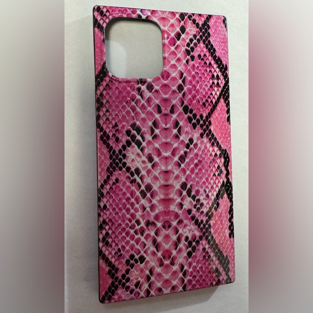 Flaunt Pink Python Case